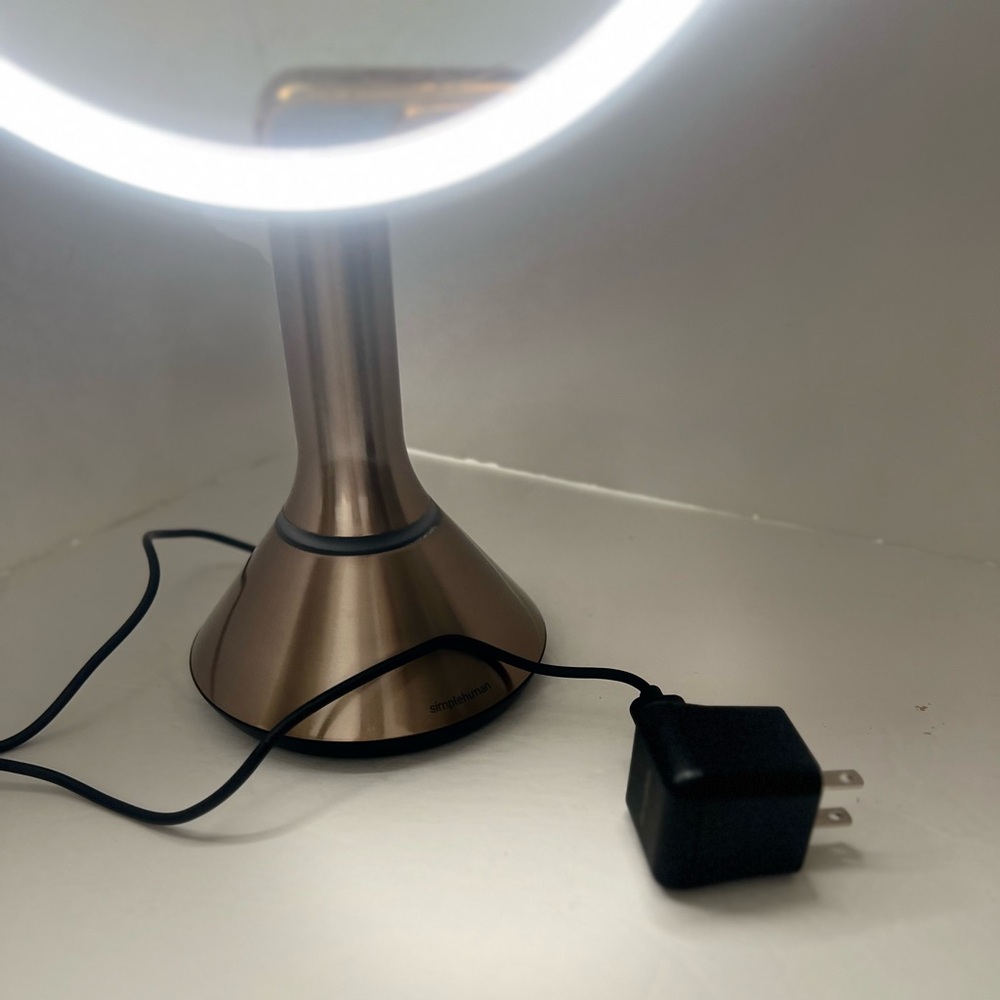 Simplehuman 8”ROSE GOLD Sensor Mirror - Picture 7 of 13